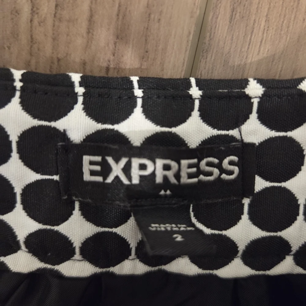 Express Polka Dot Mini Circle Skirt With Pockets Size 2 26" Waist - Picture 6 of 7